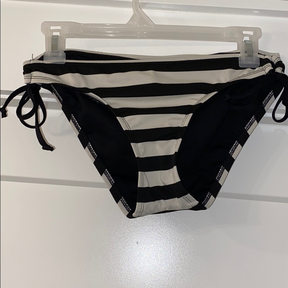 Black & White Stripped Bikini Bottoms
